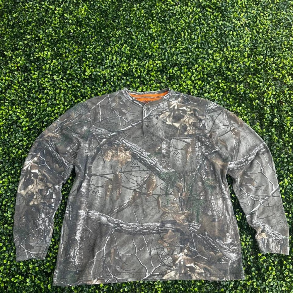 Realtree camo long sleeve shirt